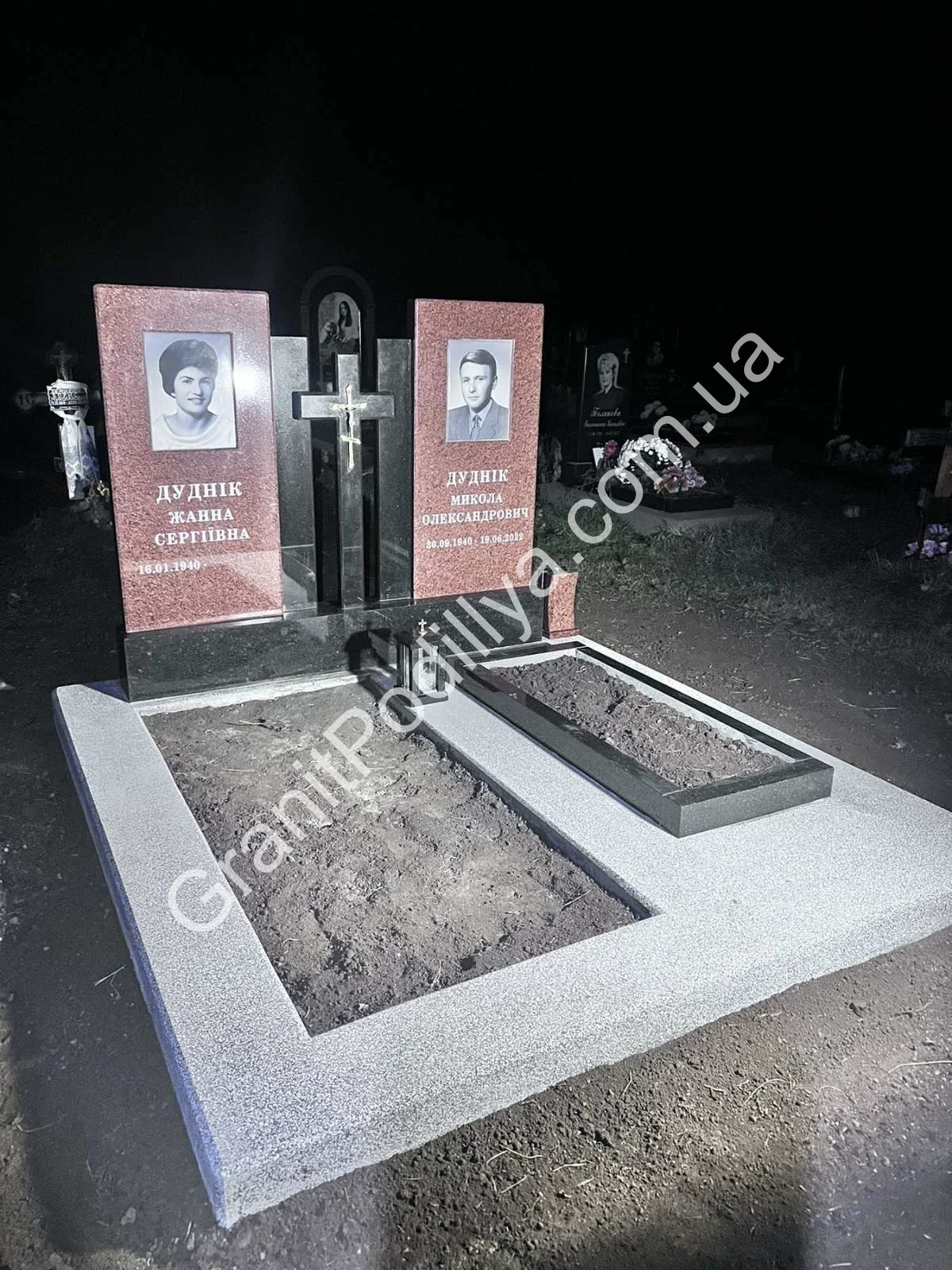 Подвійний пам'ятник з граніту - Кам'янець-Подільський | GranitPodillya